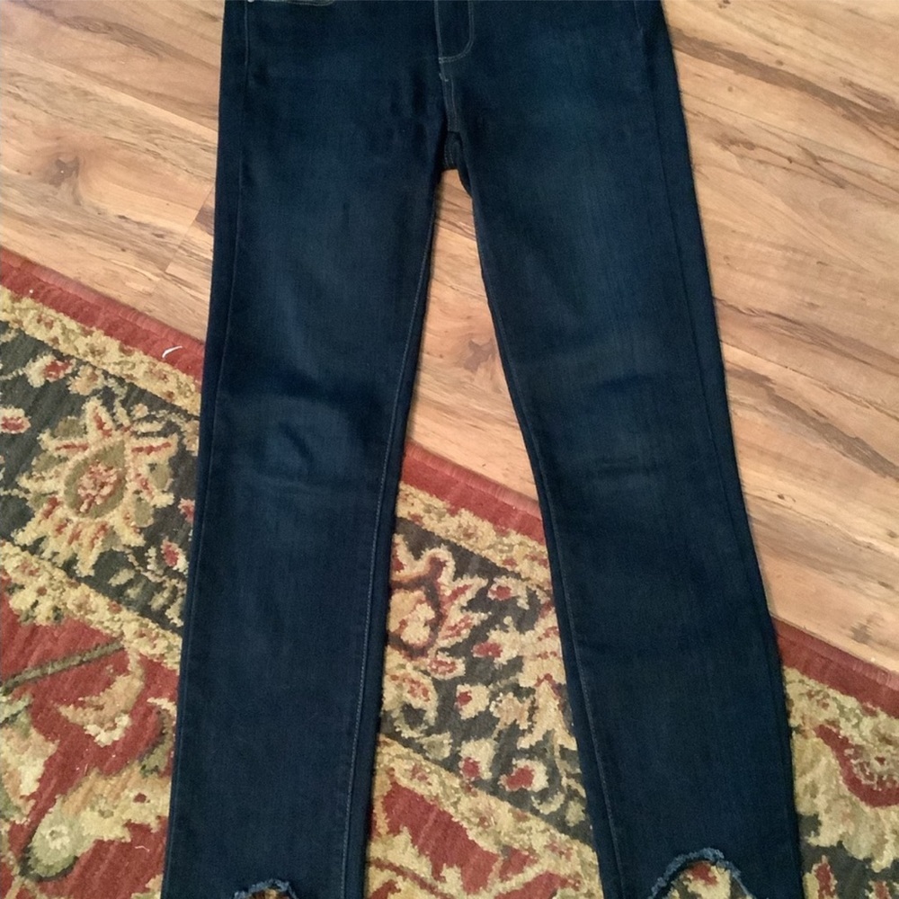 Paige Skyline Skinny Jeans size 27